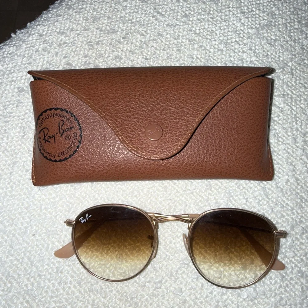 Ray-Ban Gold Frame Sunglasses with Brown Gradient Lenses - Picture 1 of 1